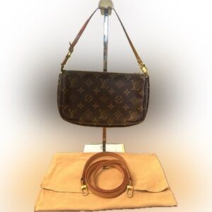 LOUIS VUITTON AUTHENTICATED Monogram Canvas Pochette Accessoires & 46.5" Strap